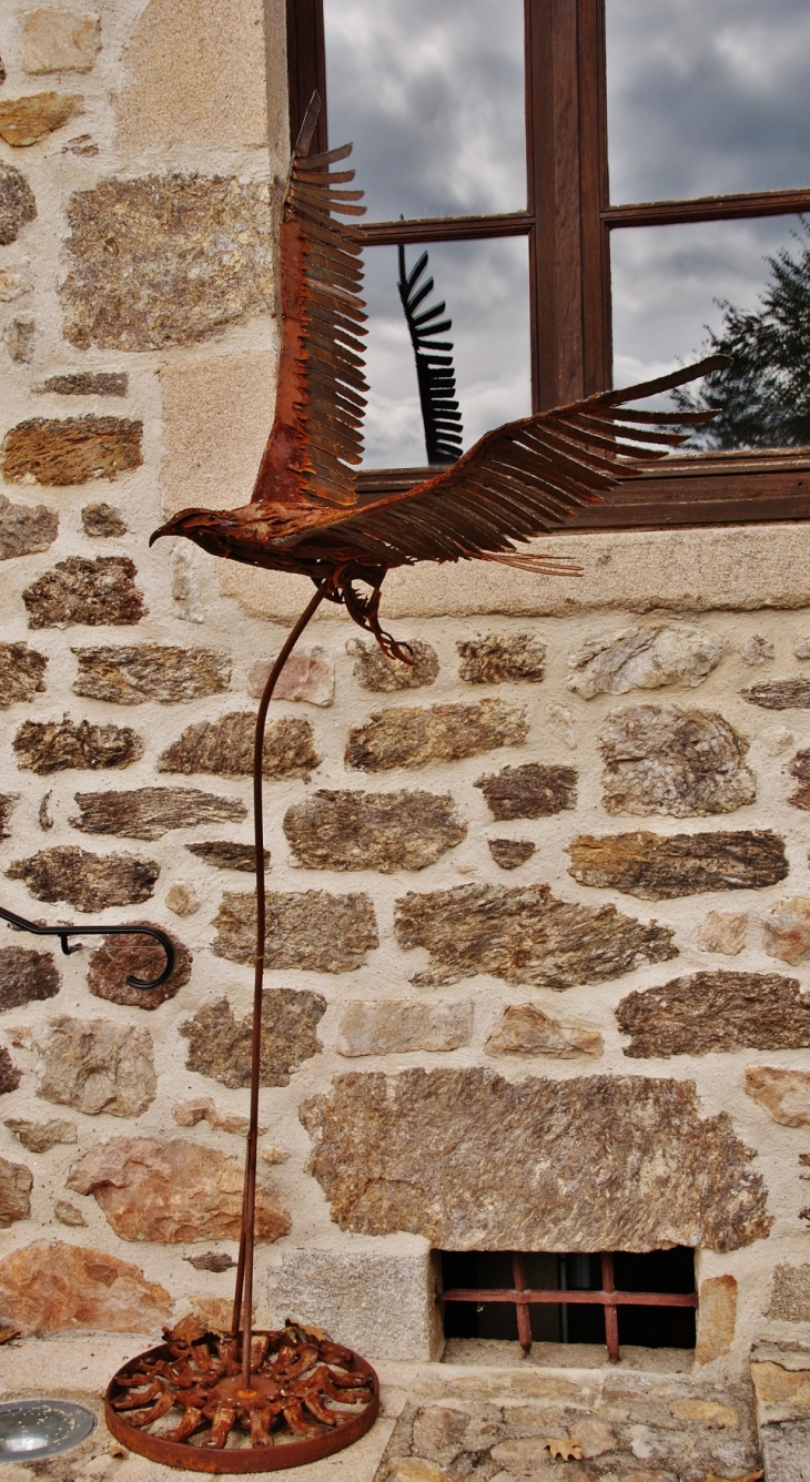 Sculpture - Lamazière-Basse