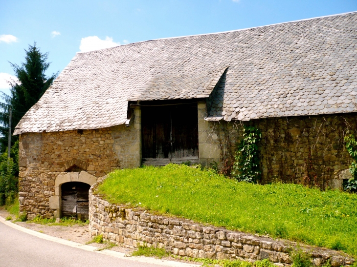 Une belle Grange Corrézienne - Lapleau