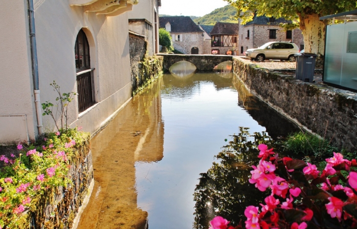 Le Village - Le Pescher