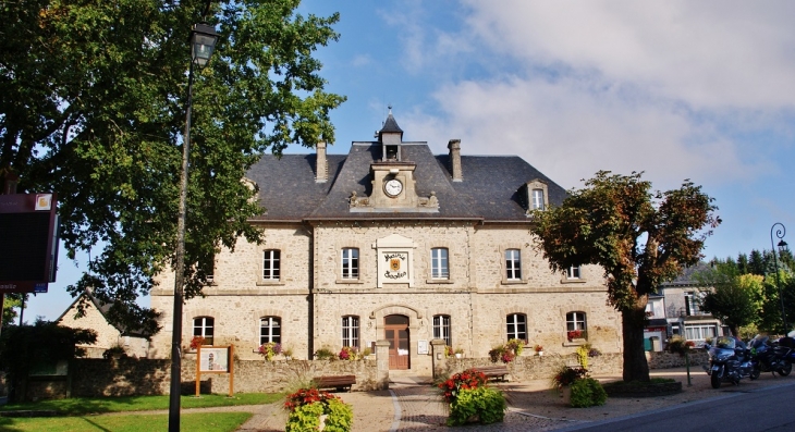 Mairie-école - Marcillac-la-Croisille