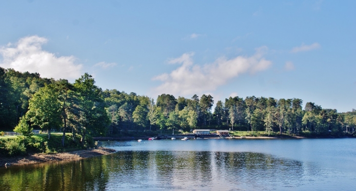 Le Lac - Marcillac-la-Croisille