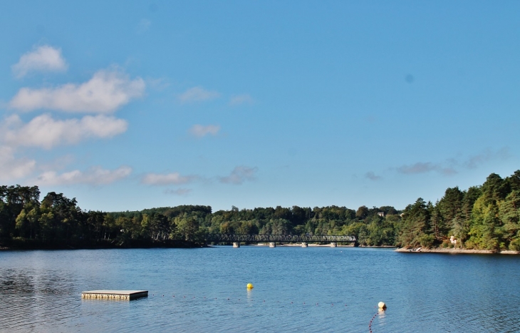 Le Lac - Marcillac-la-Croisille