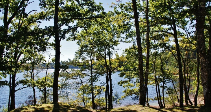 Le Lac de la Valette - Marcillac-la-Croisille