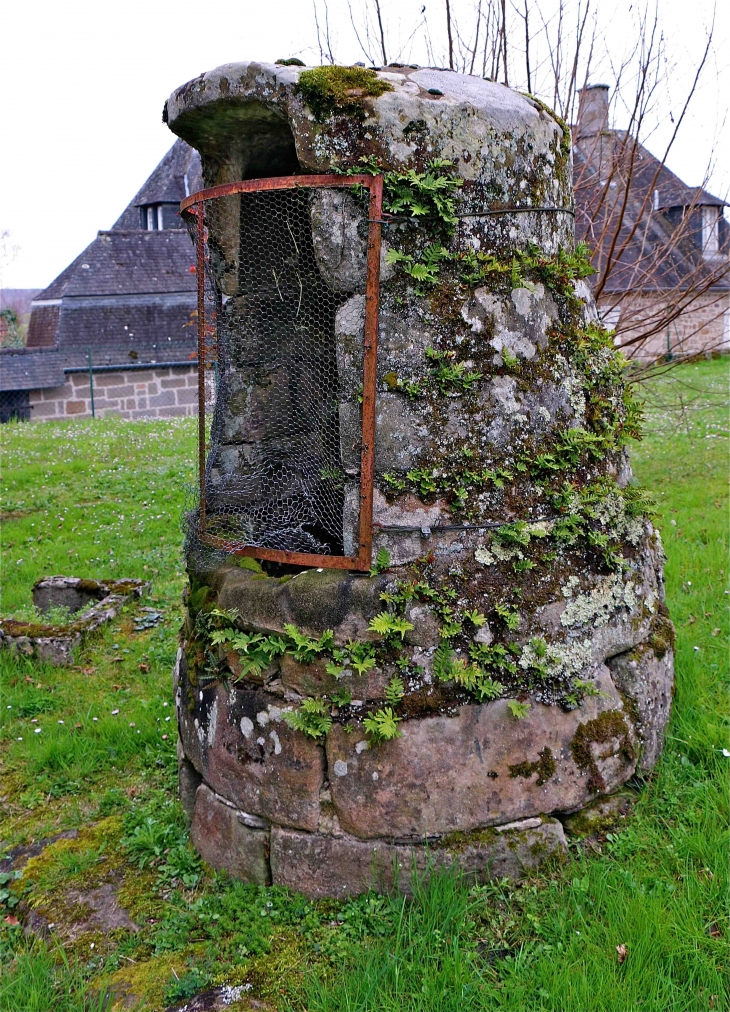 Le puits de l'Ancien presbytère - Noailles