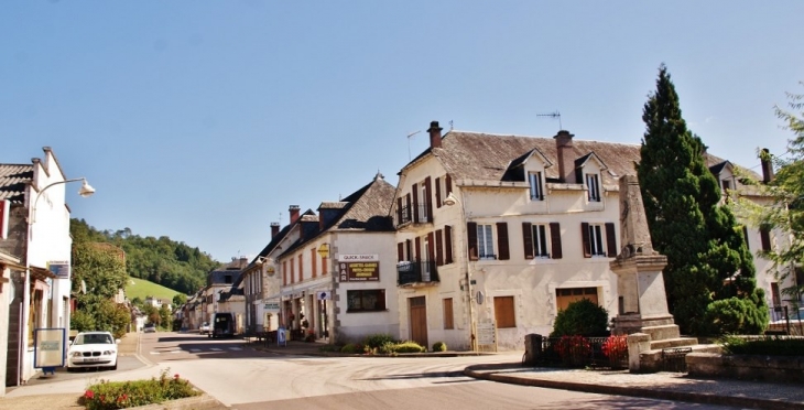 La Commune - Saint-Chamant