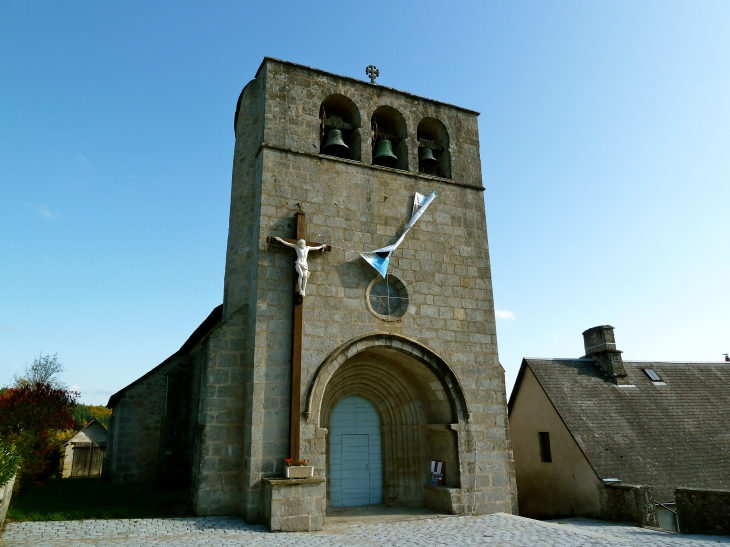 Eglise Romane Saint-Jean du XII et XIII° siècle - Saint-Fréjoux