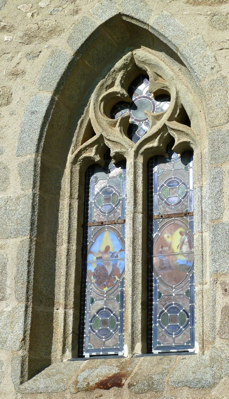 Vitrail de l'église Saint-Jean. - Saint-Fréjoux