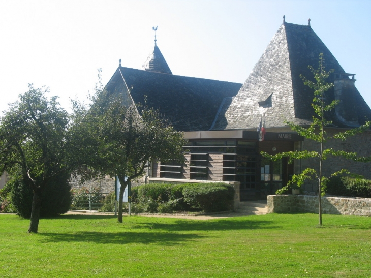 Mairie - Saint-Germain-les-Vergnes