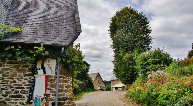 La Commune - Saint-Hilaire-Luc