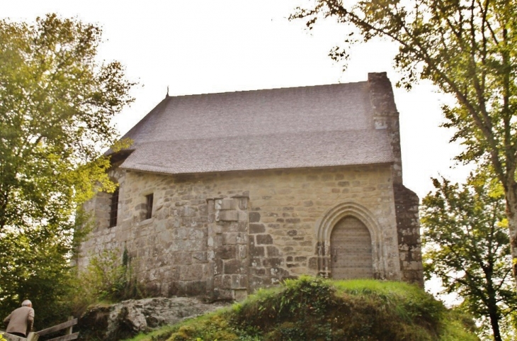 Ruines de la Vieille église du 11 Em Siècle - Saint-Pantaléon-de-Lapleau