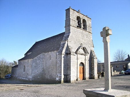 Place de l'Eglise - Saint-Pardoux-la-Croisille