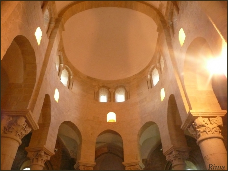 Interieur de l'église - Saint-Robert