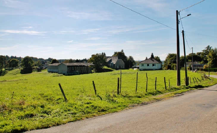  - Servières-le-Château