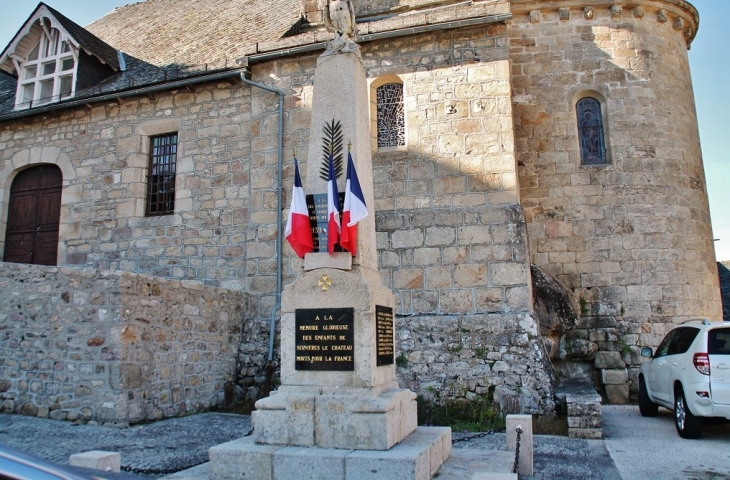 Monument-aux-Morts - Servières-le-Château