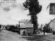 Place de la bascule, vers 1912 (carte postale ancienne).