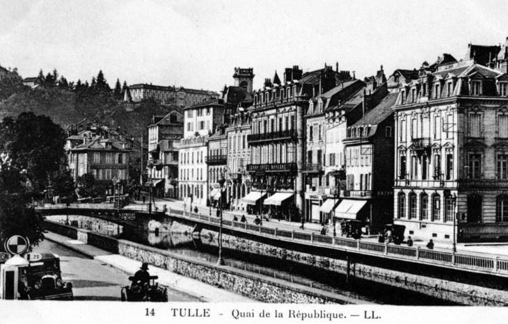 Quai de la République, vers 1920 (carte postale ancienne). - Tulle