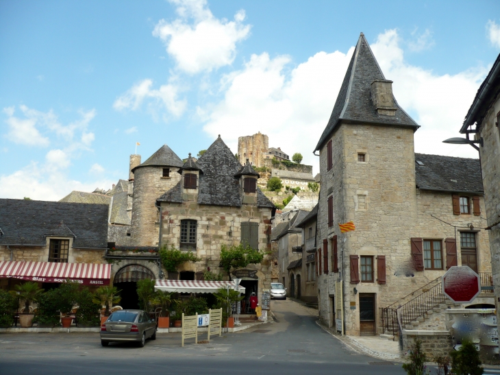 Entrée du village - Turenne