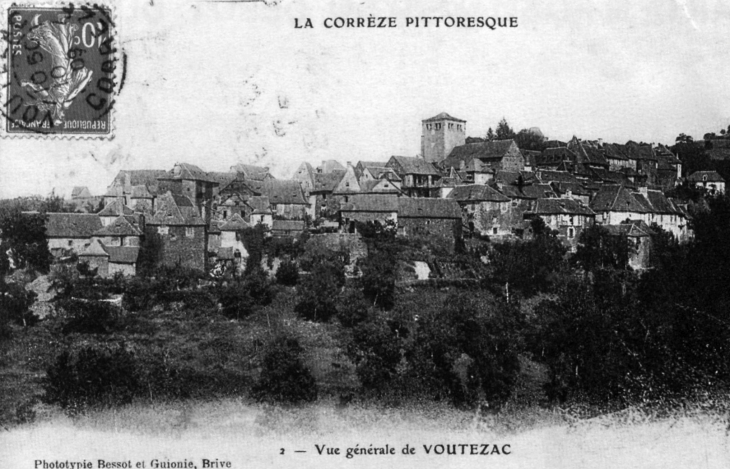 Vue générale de Voutezac, vers 1909 (carte postale ancienne).