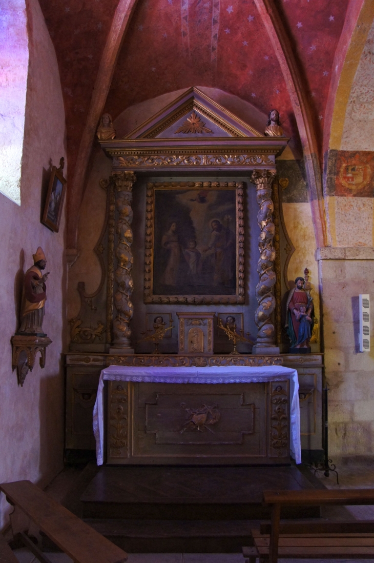 Petite chapelle de gauche. Eglise Saint-Christophe. - Voutezac