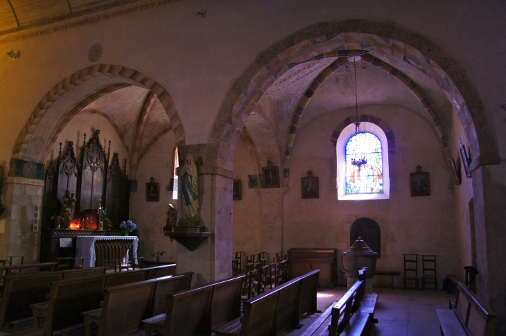 Chapelle latérale de droite. Eglise Saint-Christophe. - Voutezac