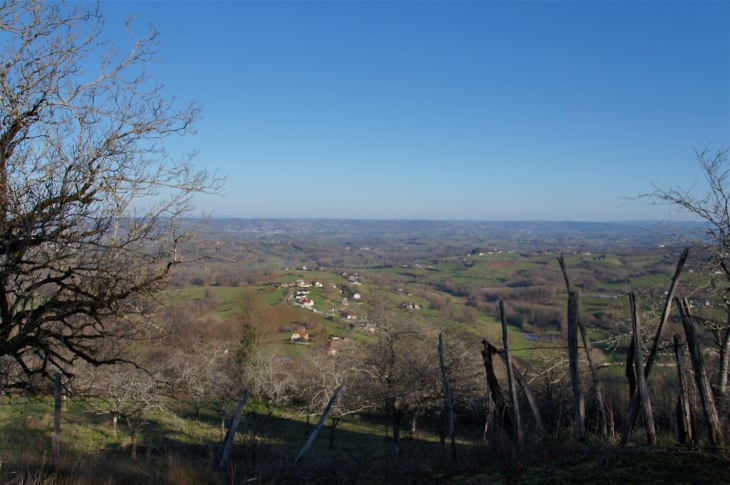 Vue du vieux bourg. - Yssandon