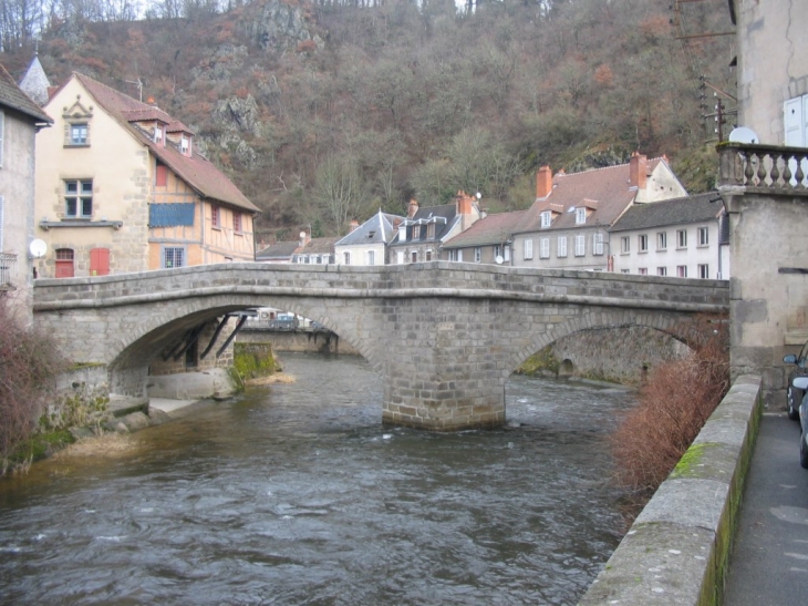 Aubusson  : le pont Terrade