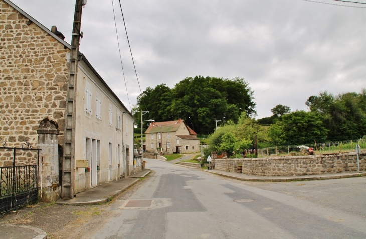 Le Village - Basville