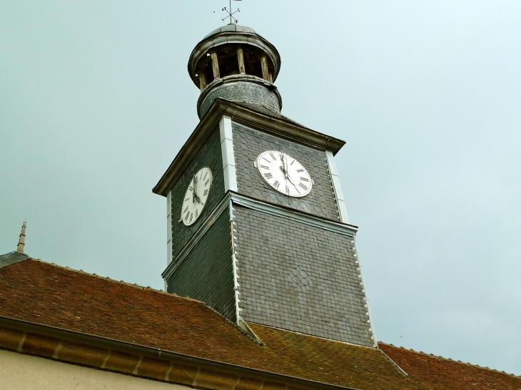 Horloge aux quatre cadrans - Châtelus-Malvaleix