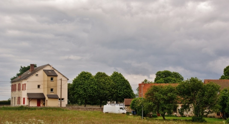 Le Village - La Mazière-aux-Bons-Hommes