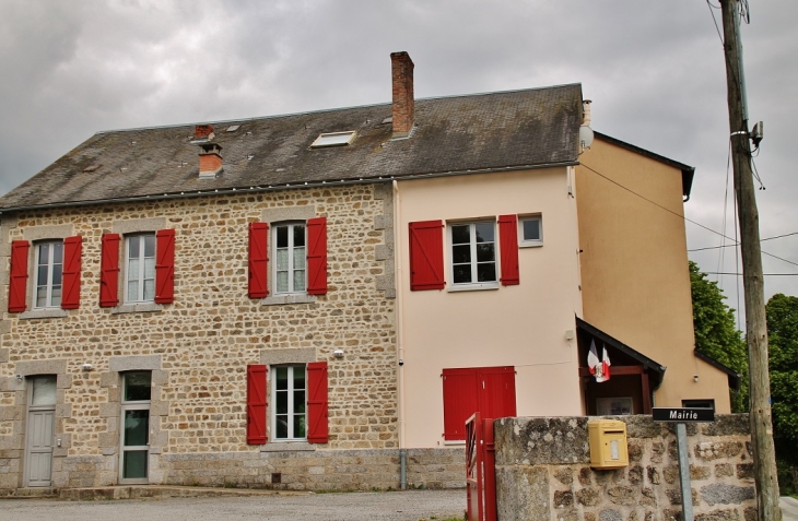 La Mairie - La Mazière-aux-Bons-Hommes