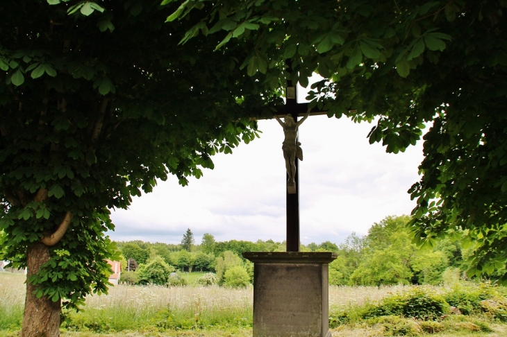 Calvaire - La Mazière-aux-Bons-Hommes