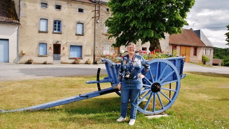 Le Village - La Villetelle