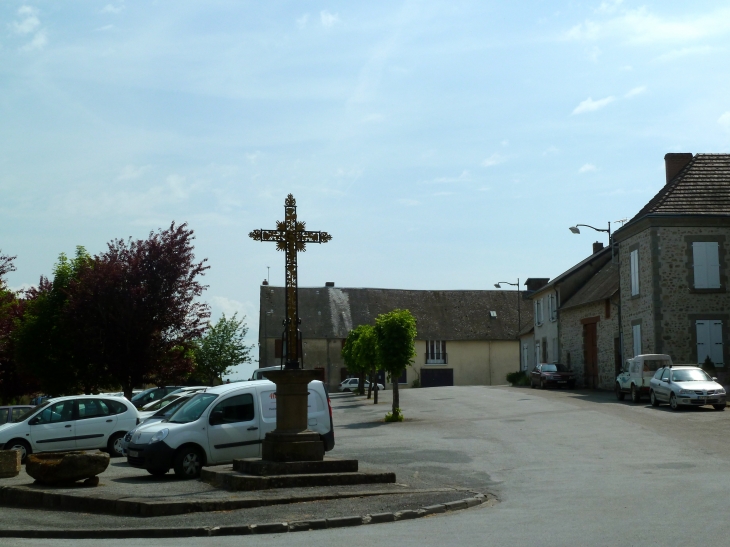 La Place du Champ de Foire - Le Grand-Bourg