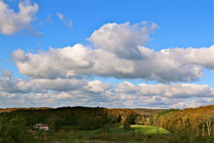 Aux alentours - Maisonnisses