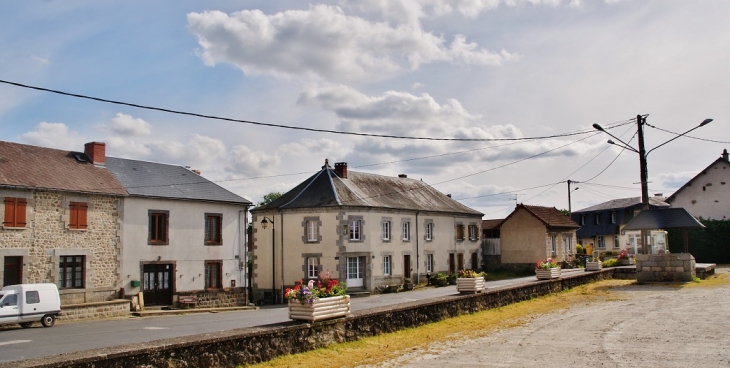 Le Village - Mérinchal