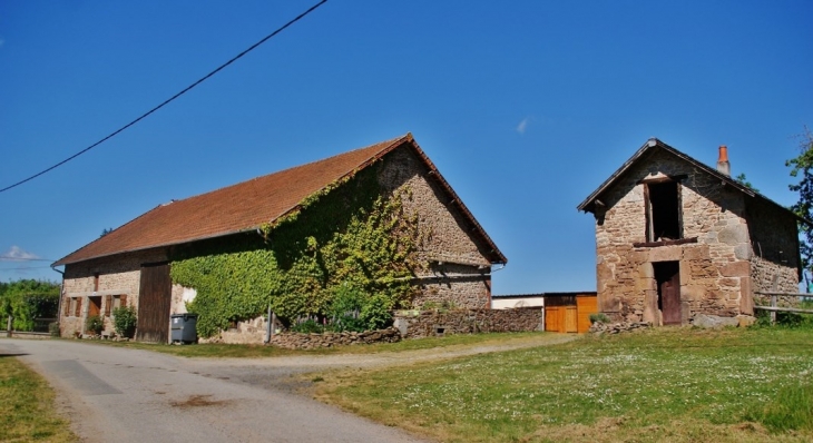 Le Village - Mérinchal