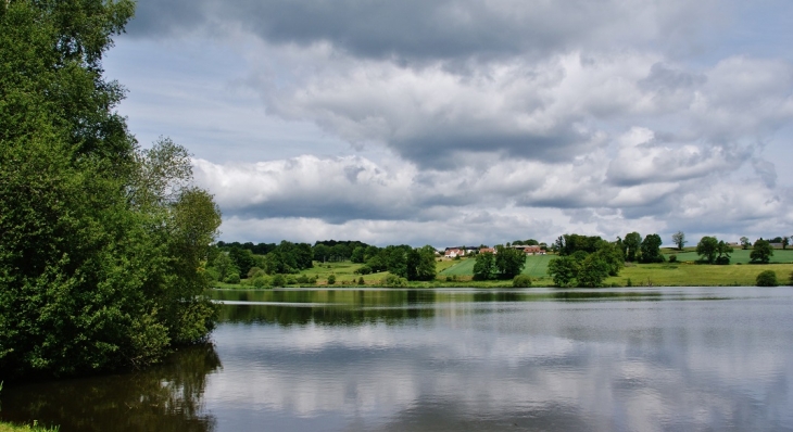 Le Lac - Mérinchal