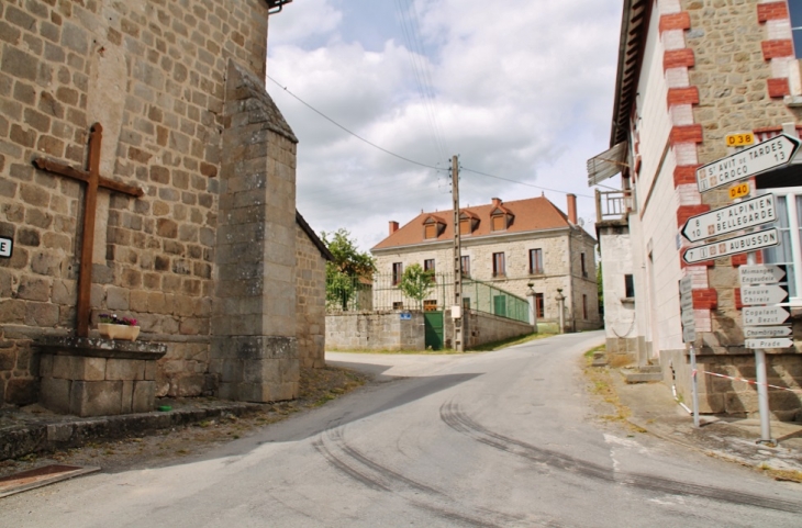 Le Village - Néoux