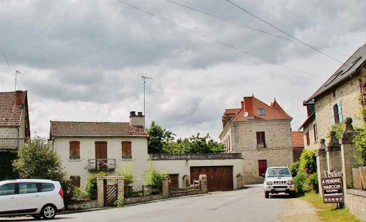 Le Village - Néoux