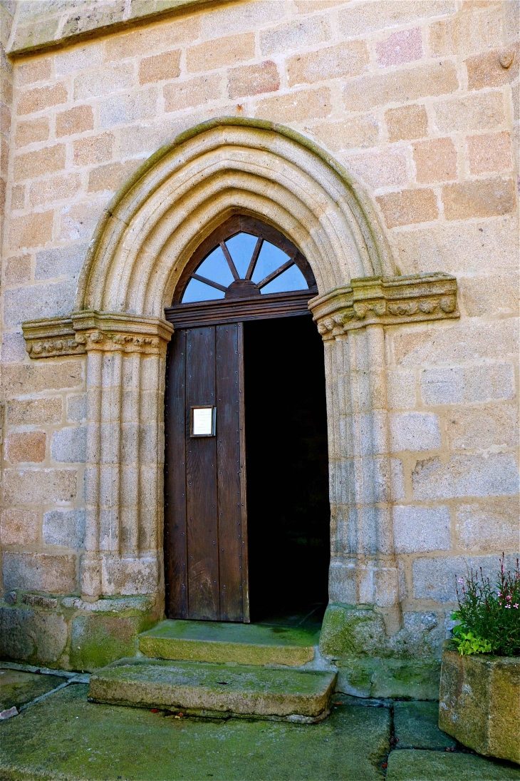 Eglise Saint Germain - Royère-de-Vassivière