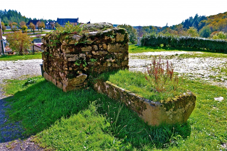 Le puits - Royère-de-Vassivière