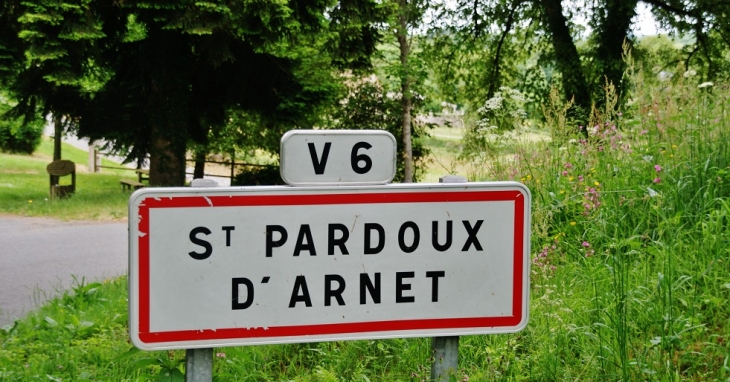  - Saint-Pardoux-d'Arnet