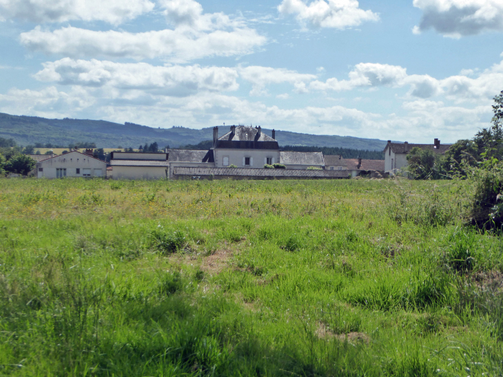 Vue sur le village - Berneuil