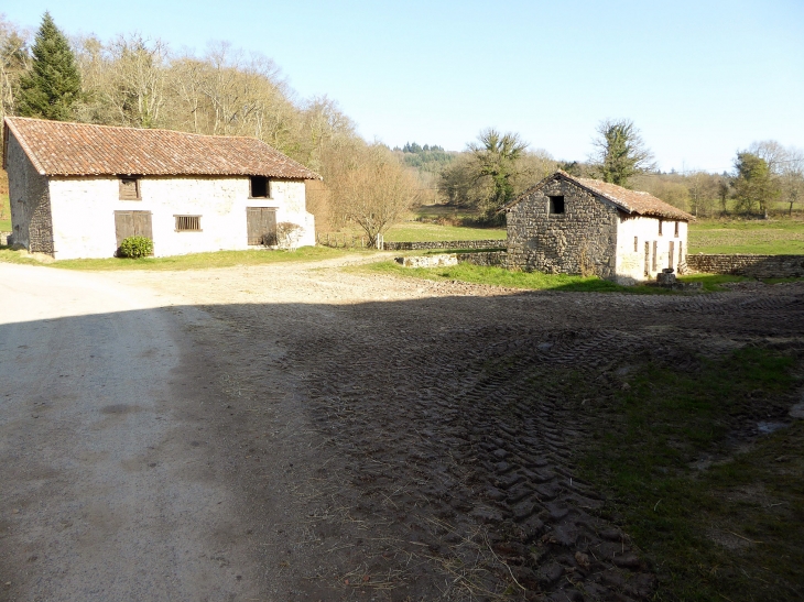 Le hameau de Salesse - Bonnac-la-Côte