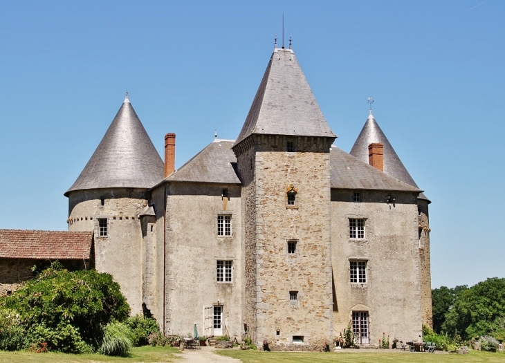 Le Château - Champagnac-la-Rivière