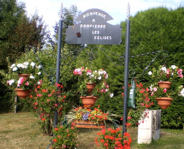 Les Fleurs, Dompierre-les-Eglises - Dompierre-les-Églises