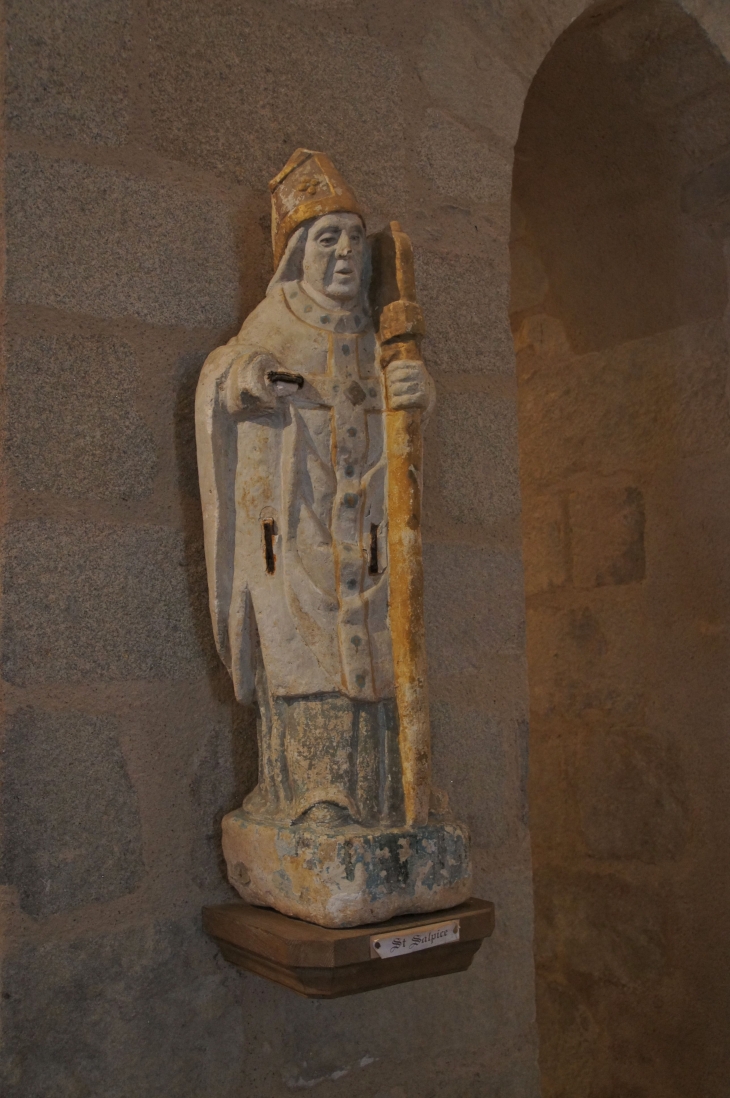 Eglise Saint Sulpice : Statue de Saint Sulpice. - Dournazac