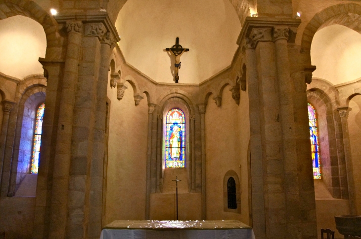 Le Choeur de l'église Saint Sulpice. - Dournazac