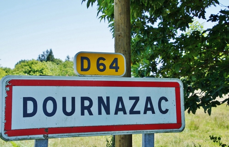  - Dournazac