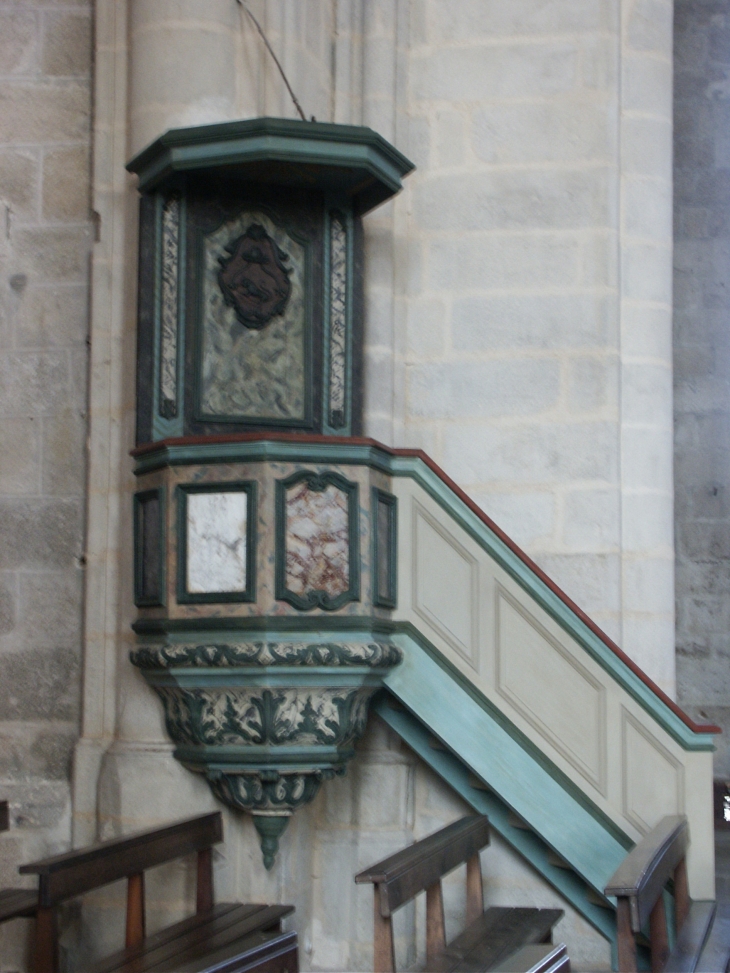 La chaire. Collégiale Saint Etienne. - Eymoutiers